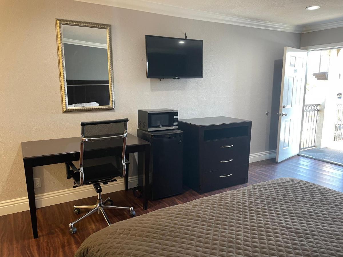 Legacy Inn & Suites Анахайм Екстериор снимка