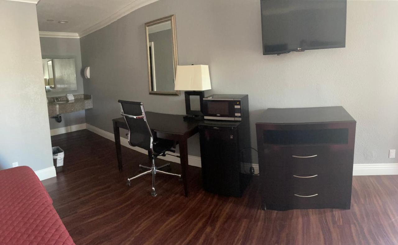 Legacy Inn & Suites Анахайм Екстериор снимка